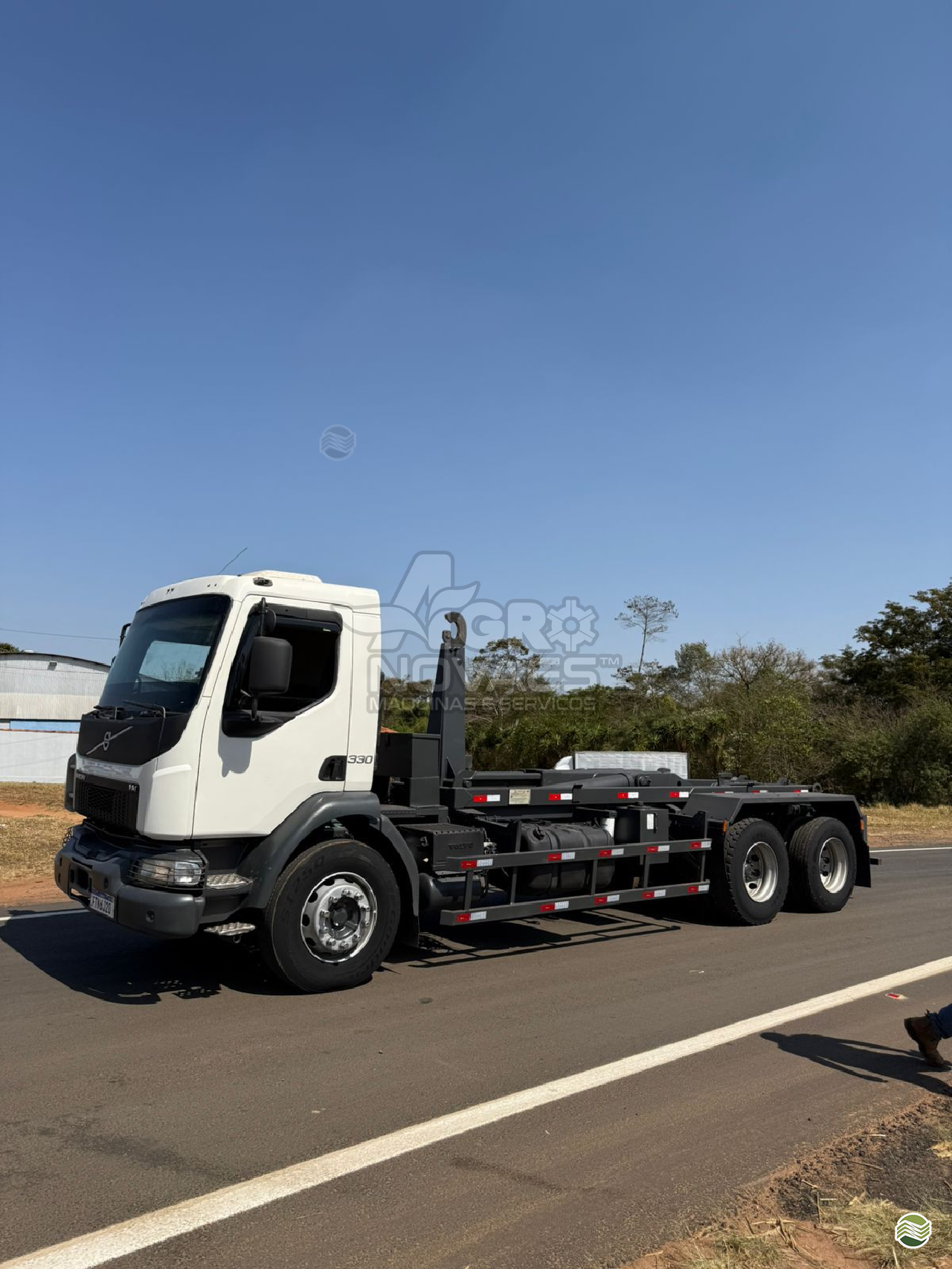 CAMINHAO VOLVO VOLVO VM 330 Cavalo 6x4 Agro Novaes Máquinas Agrícolas FERNANDOPOLIS SÃO PAULO SP